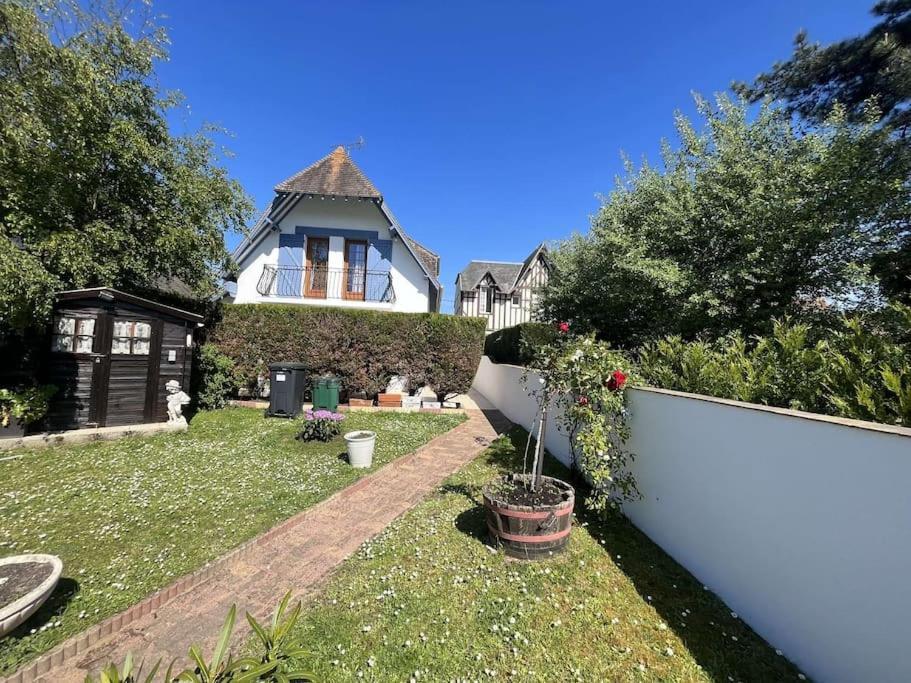 Maison 6 Couchages, 200m Сasa de vacaciones Bénerville-sur-Mer